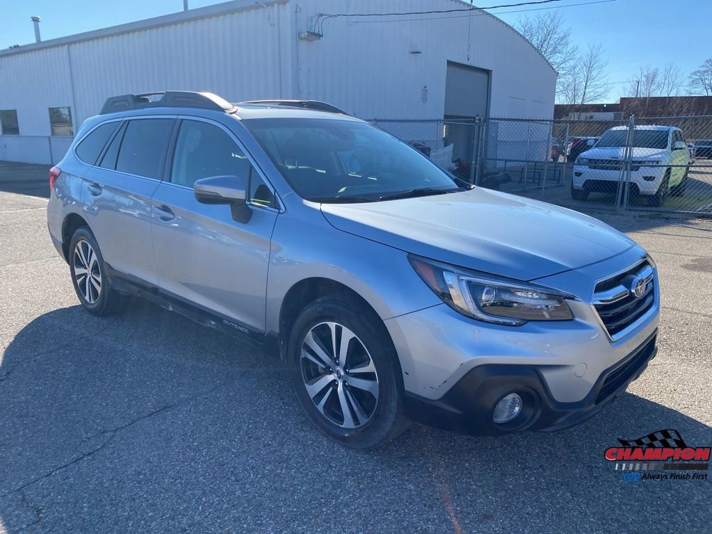 Used 2018 Subaru Outback 3.6R Limited image 21