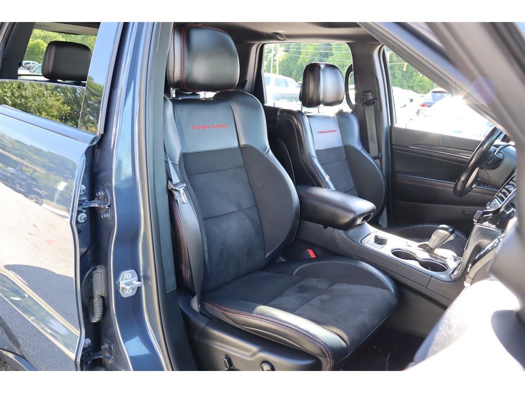 Used 2021 Jeep Grand Cherokee Trailhawk w/ Premium Lighting Group AWD/4WD image 13