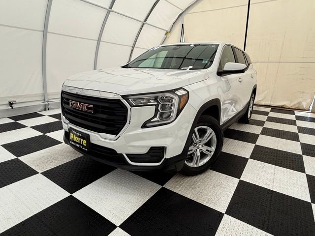 Used 2024 GMC Terrain SLE