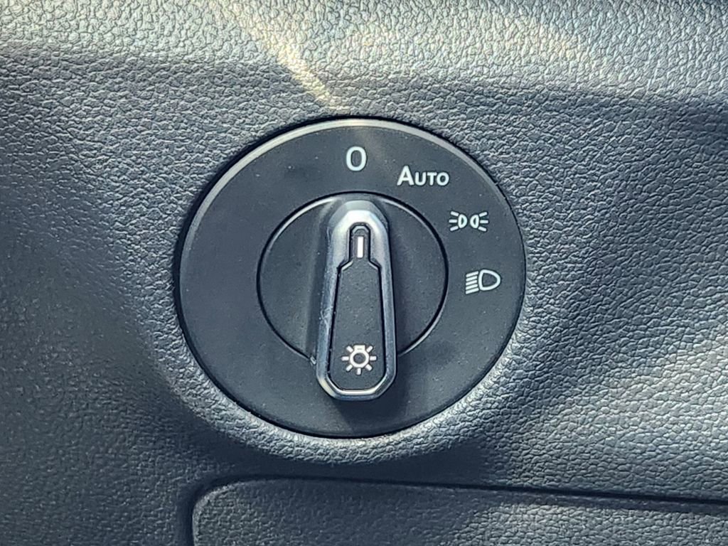 New 2026 Volkswagen Jetta SEL image 11