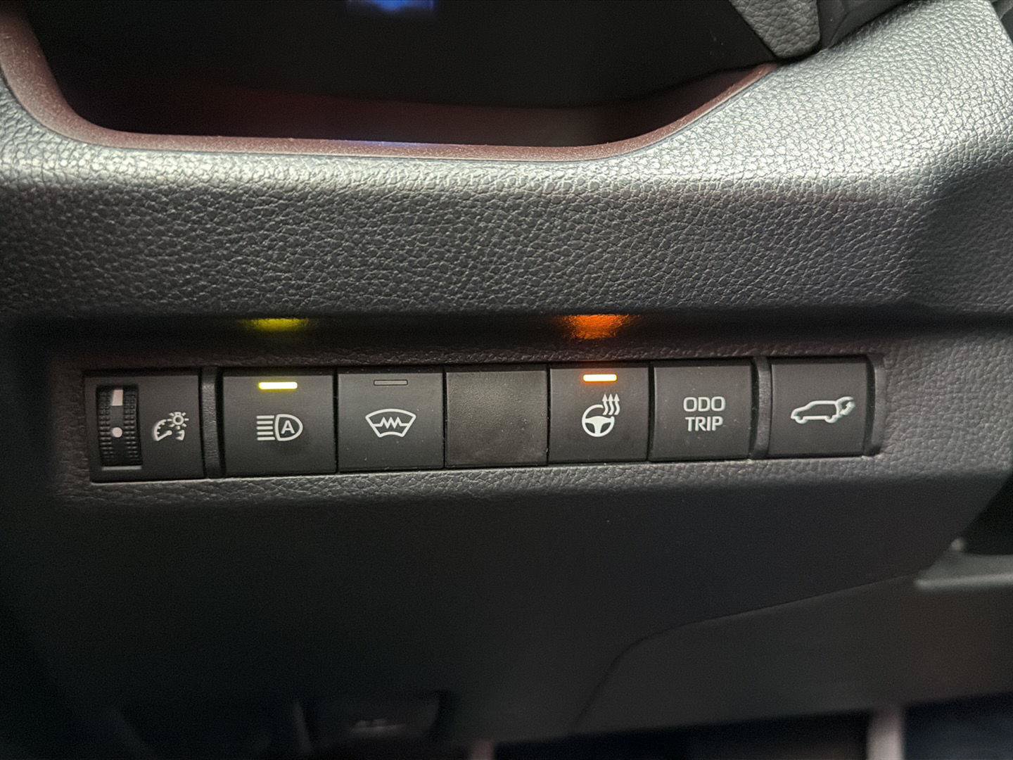 Used 2024 Toyota RAV4 Limited w/ Weather Package AWD/4WD image 15