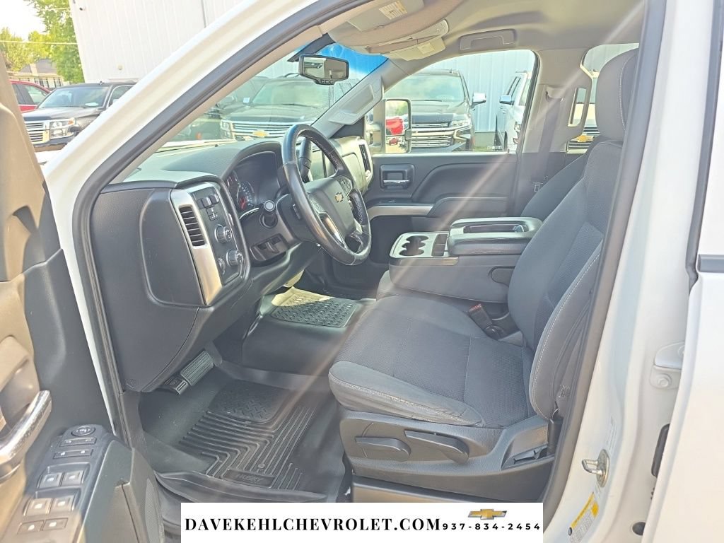 Used 2018 Chevrolet Silverado 1500 LT w/ Trailering Package AWD/4WD image 14