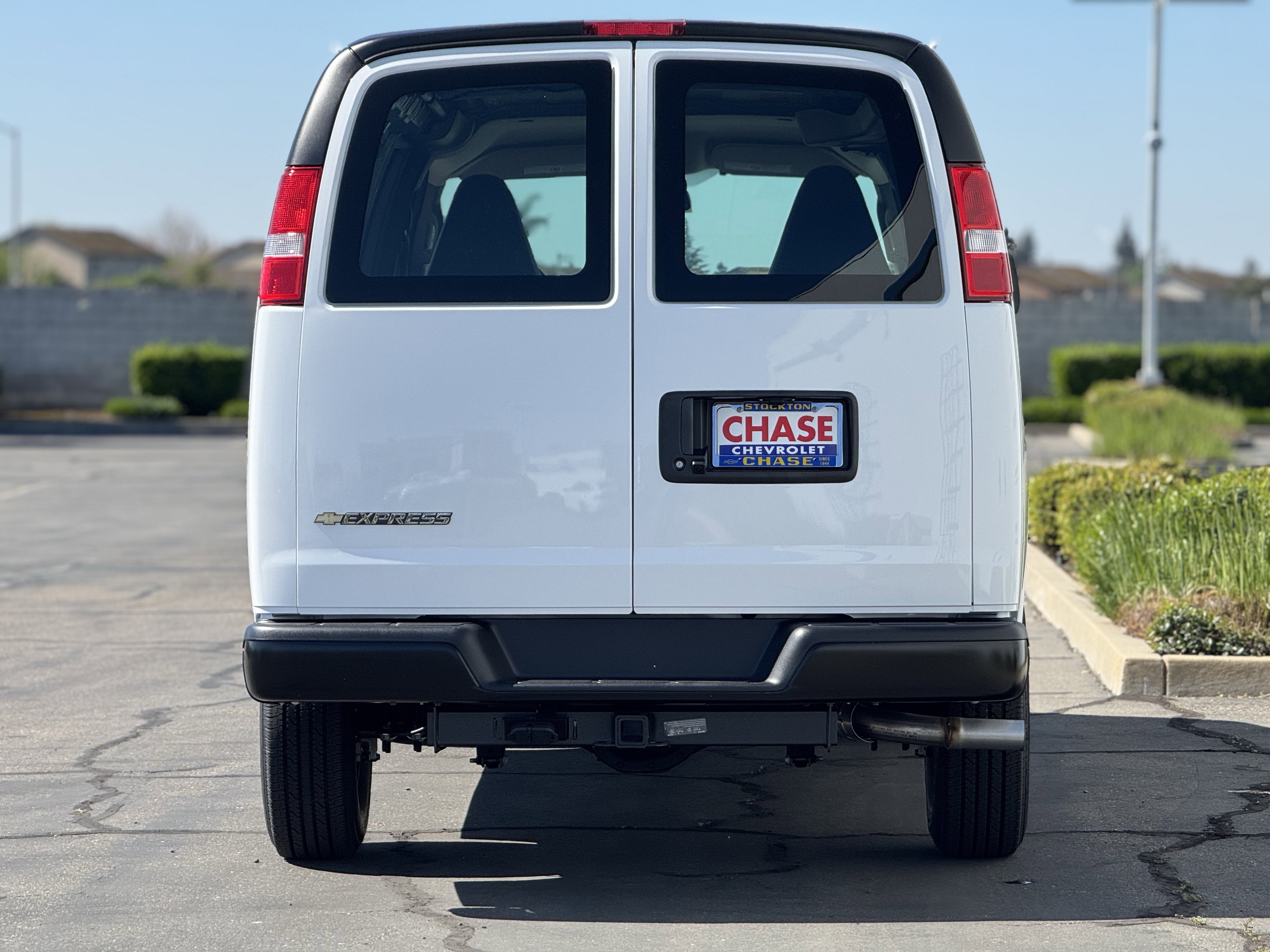 New 2026 Chevrolet Express 2500 w/ Driver Convenience Package image 6