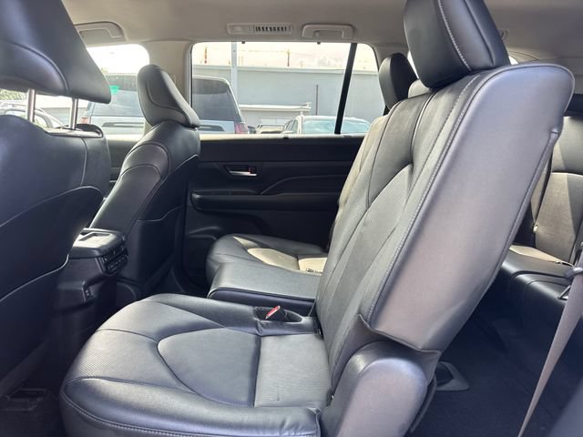 Used 2024 Toyota Grand Highlander AWD Hybrid image 11