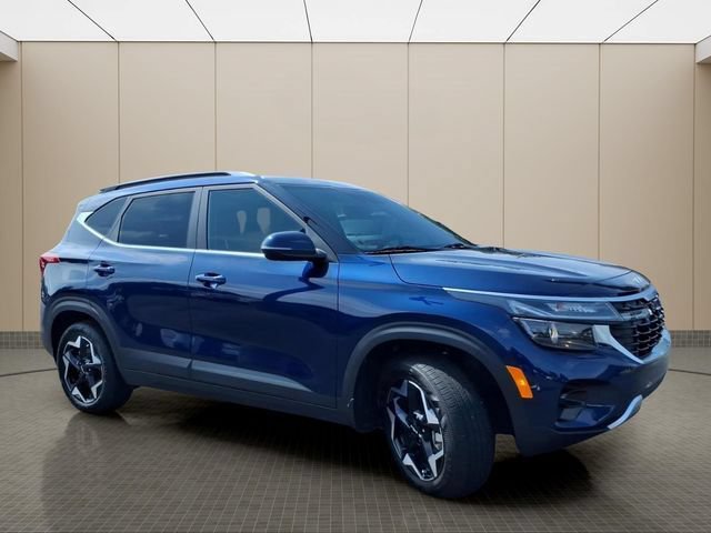 Used 2026 Kia Seltos EX AWD/4WD image 5