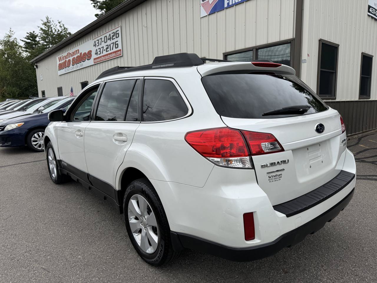 Used 2010 Subaru Outback 2.5i Premium AWD/4WD image 6