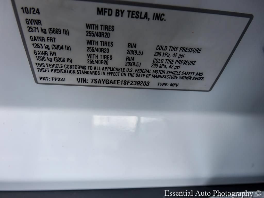 Used 2025 Tesla Model Y Long Range AWD/4WD image 28