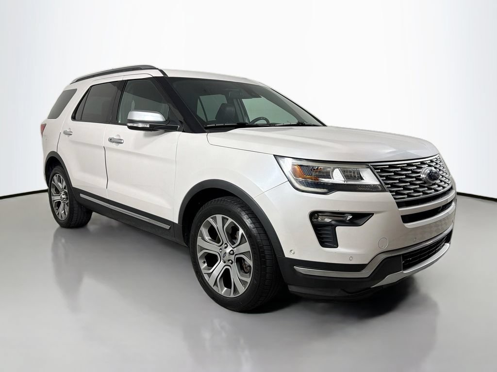 Used 2018 Ford Explorer Platinum AWD/4WD image 3