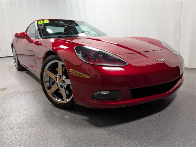 Used 2005 Chevrolet Corvette Coupe w/ Preferred Equipment Group image 2