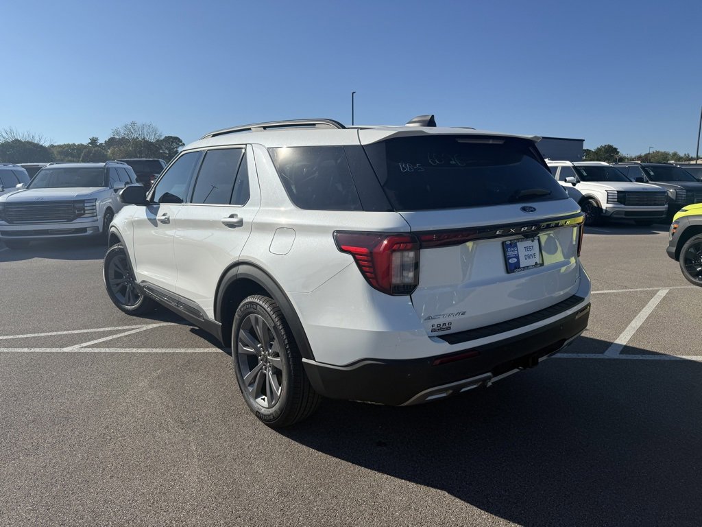 New 2026 Ford Explorer Active image 8