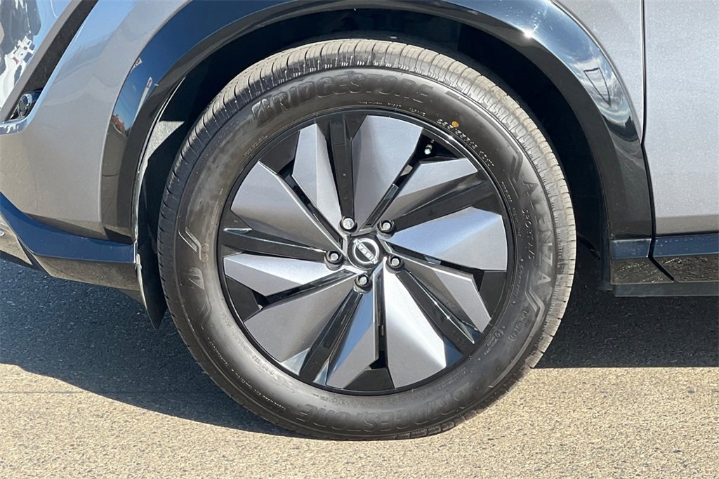 Used 2023 Nissan Ariya AWD image 27