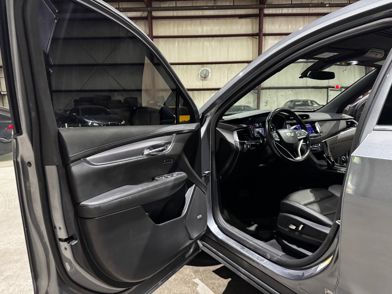 Used 2022 Cadillac XT6 Luxury AWD/4WD image 12