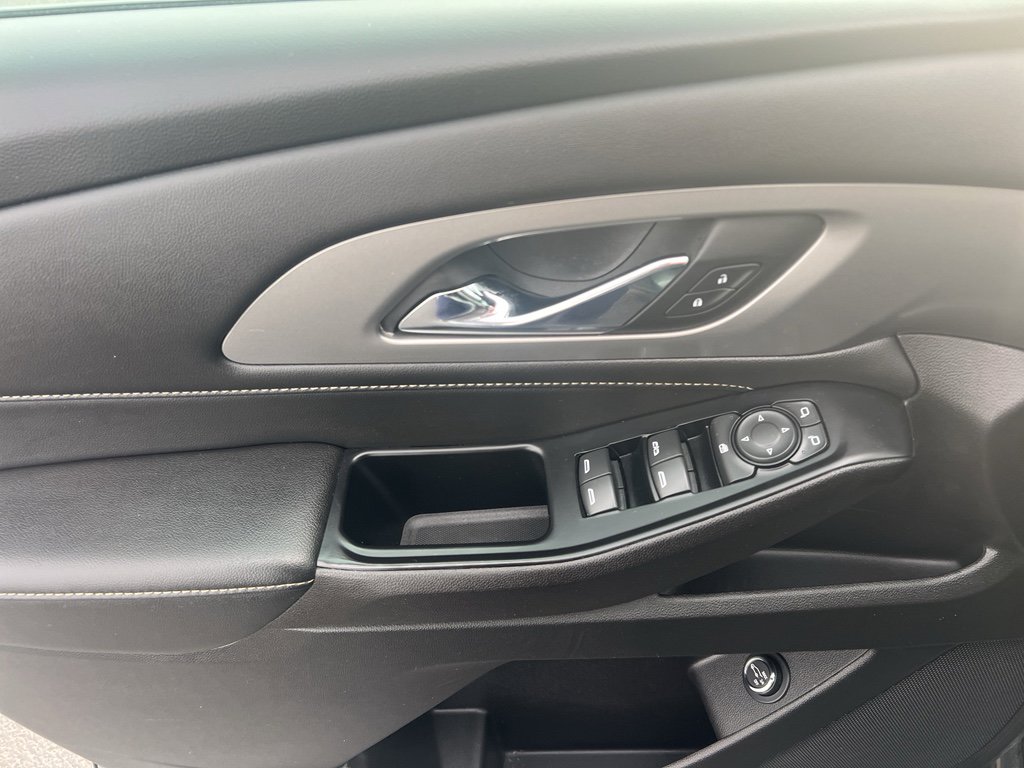 Used 2023 Chevrolet Traverse LT w/ LPO, Floor Liner Package image 11