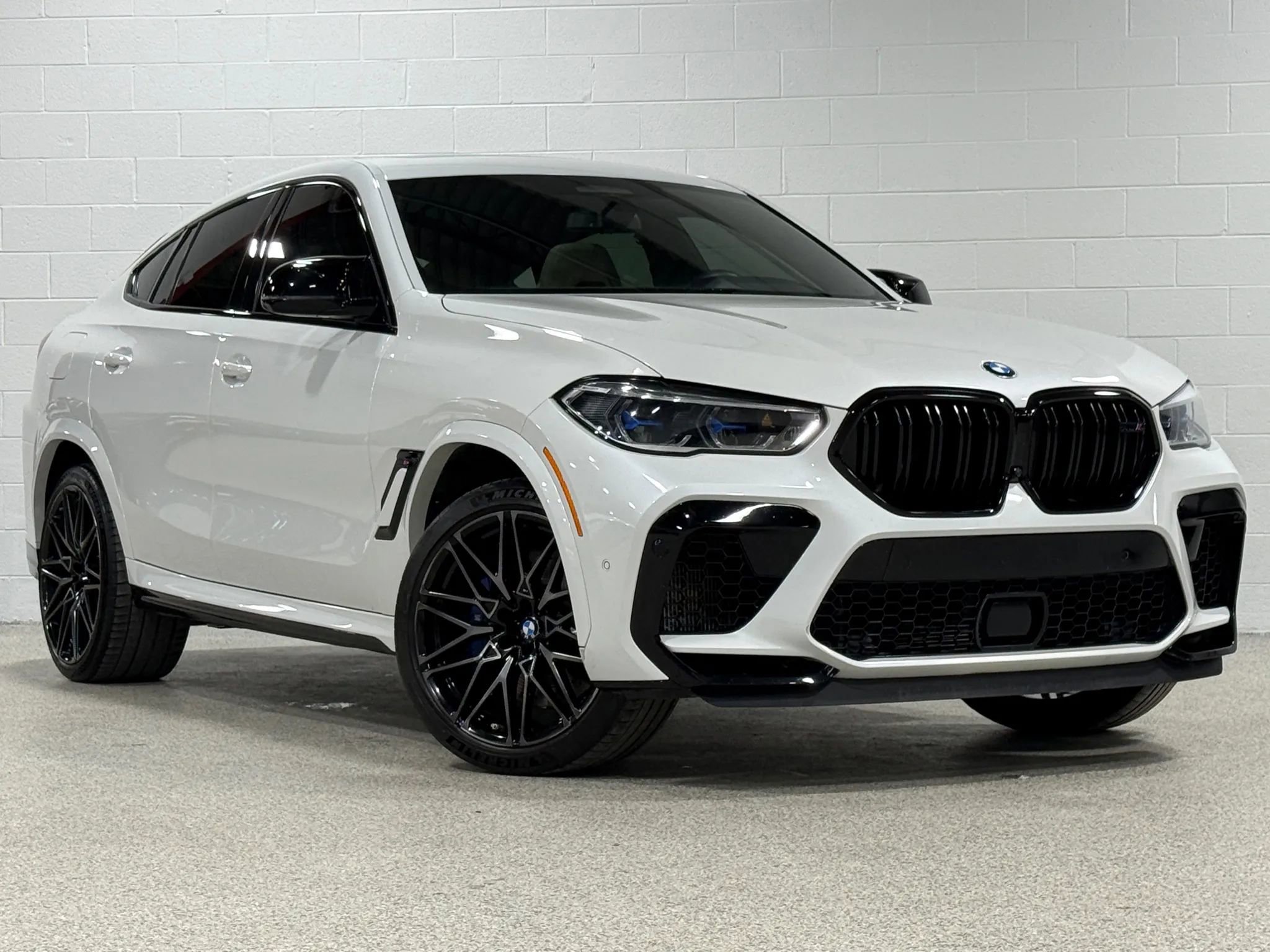 Used 2021 BMW X6 M w/ Competition Package image 4