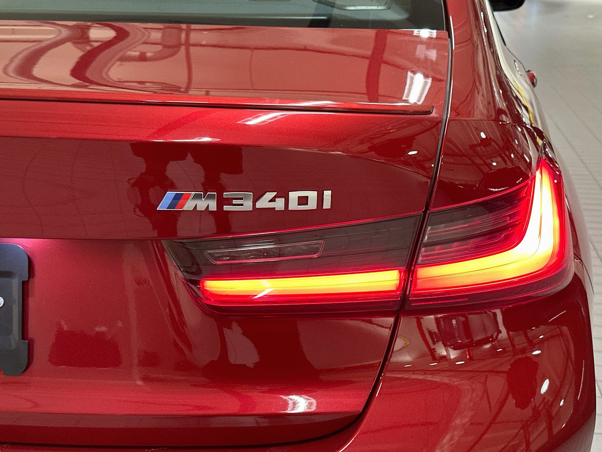 Used 2025 BMW M340i RWD image 32