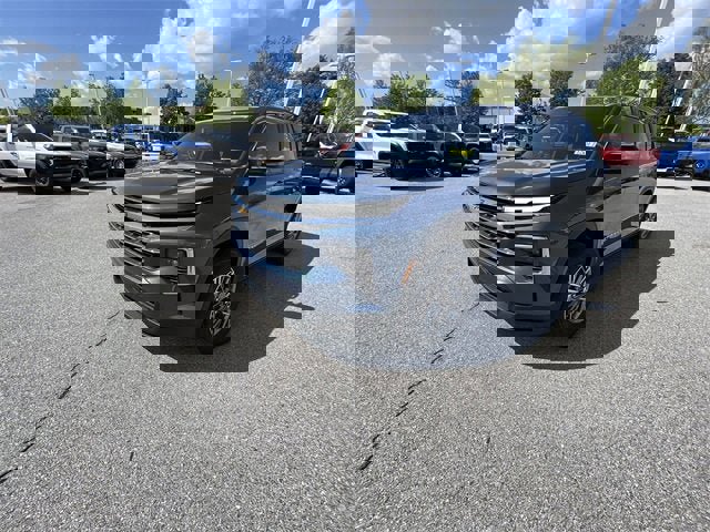 New 2025 Chevrolet Traverse LT w/ Enhanced Driving Package