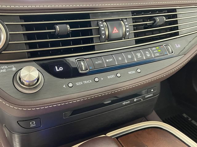 Used 2018 Lexus LS 500 w/ Accessory Package (Z2) RWD image 10