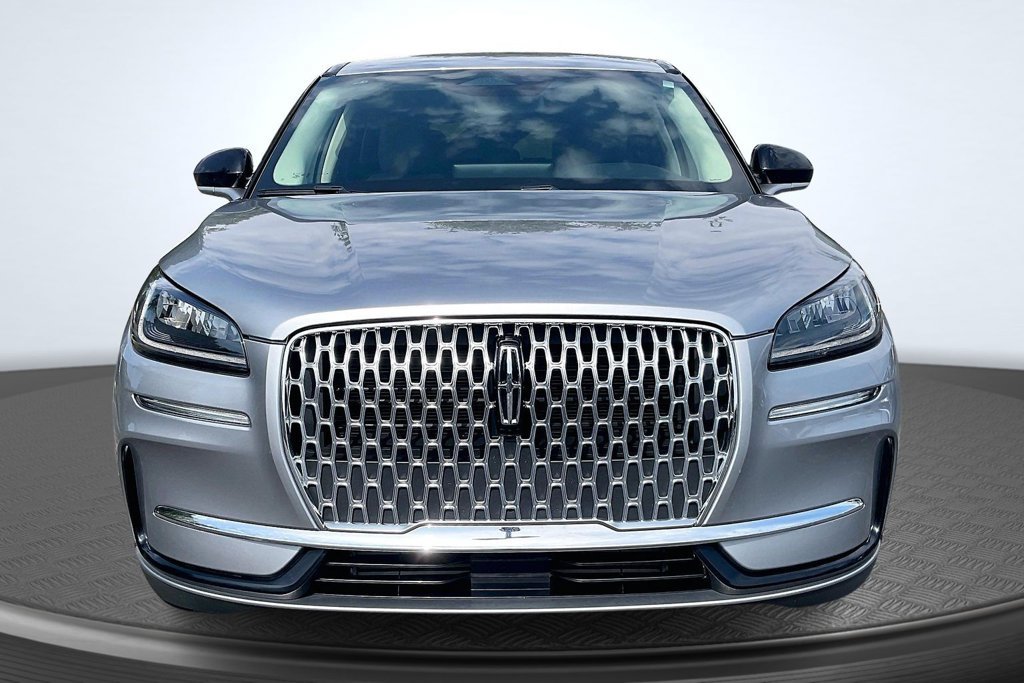 Used 2023 Lincoln Corsair FWD image 2