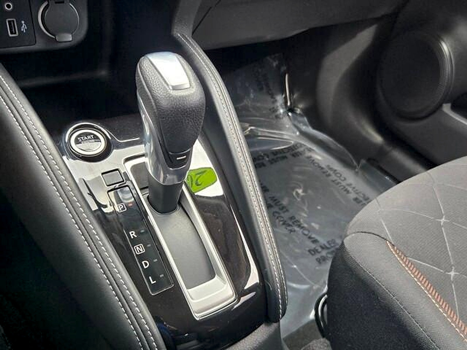 Used 2020 Nissan Kicks SR w/ Exterior Package FWD image 20