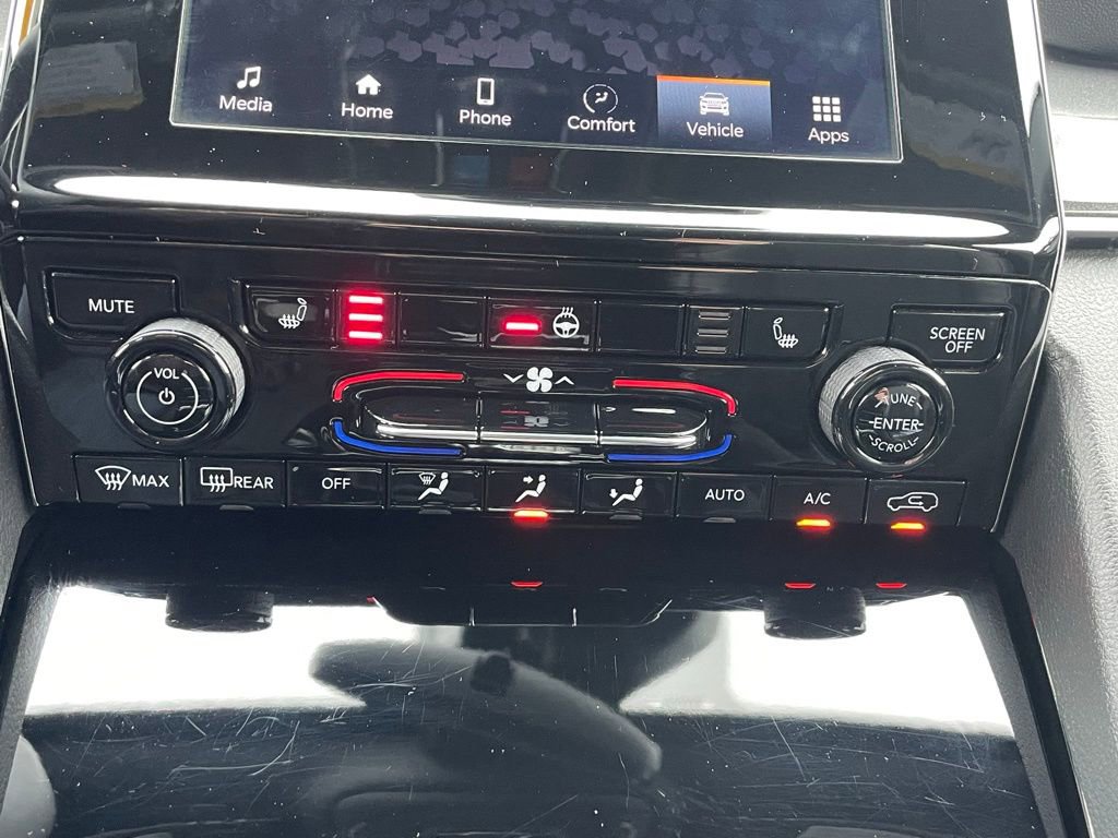 Used 2023 Jeep Grand Cherokee L Laredo image 38