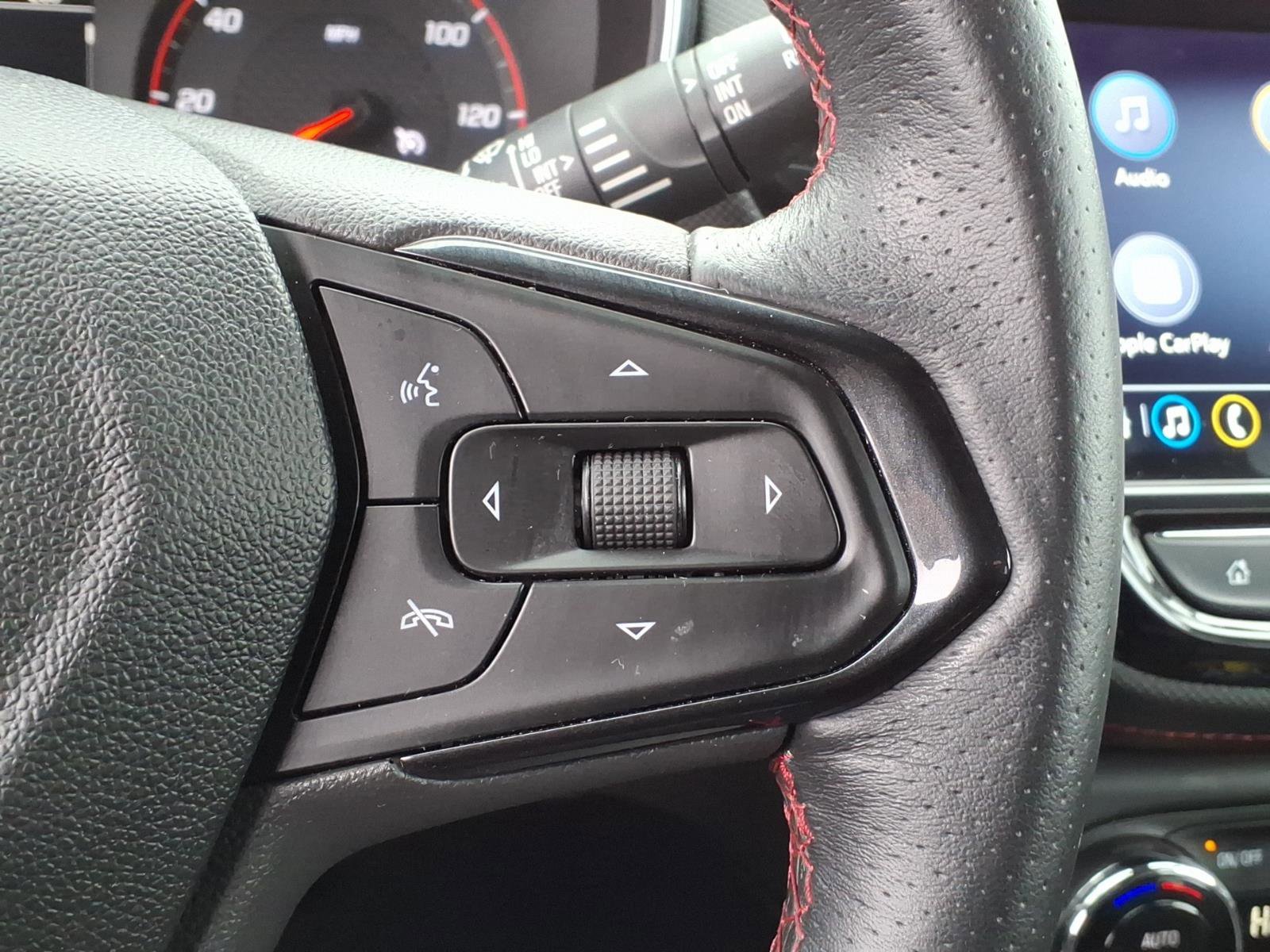 Used 2021 Chevrolet TrailBlazer RS w/ Sun and Liftgate Package image 24