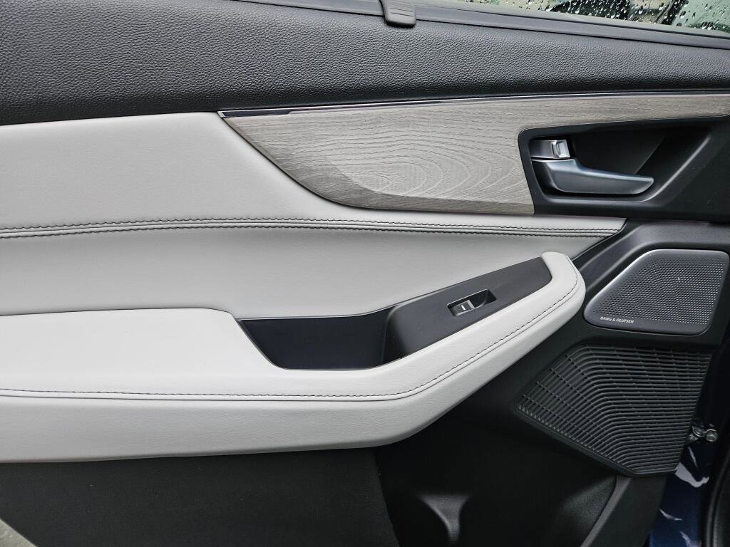 New 2026 Acura MDX SH-AWD w/Advance image 24