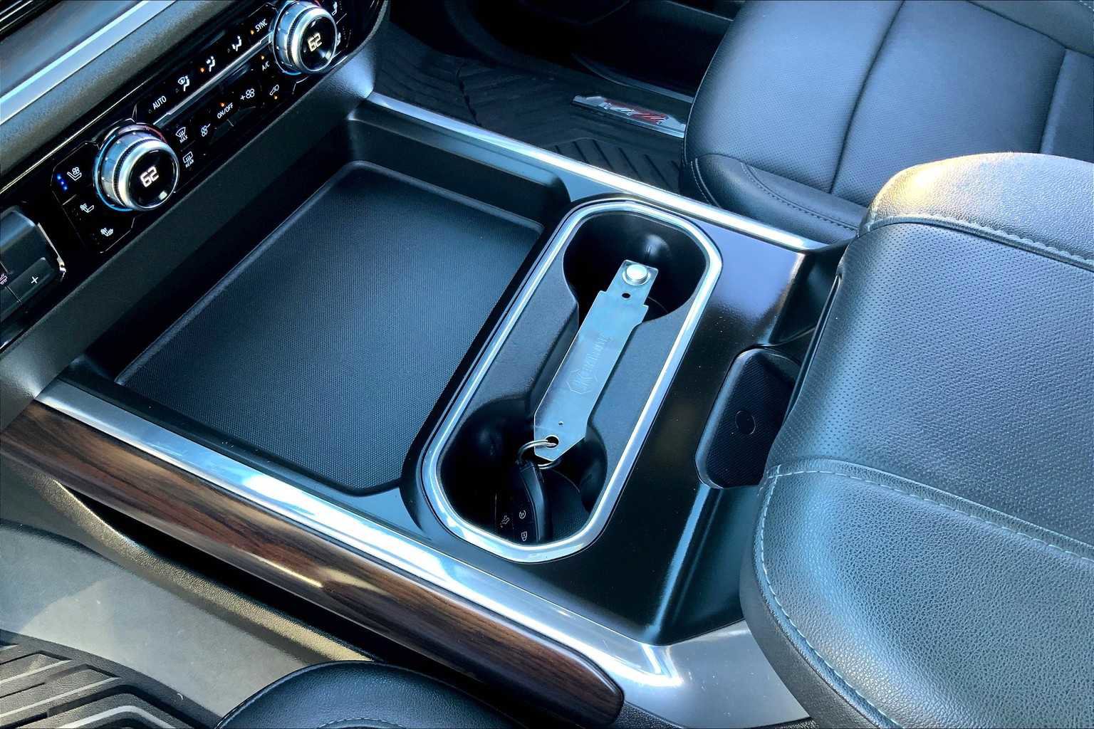 Used 2024 GMC Sierra 2500 SLT w/ SLT Premium Package image 27