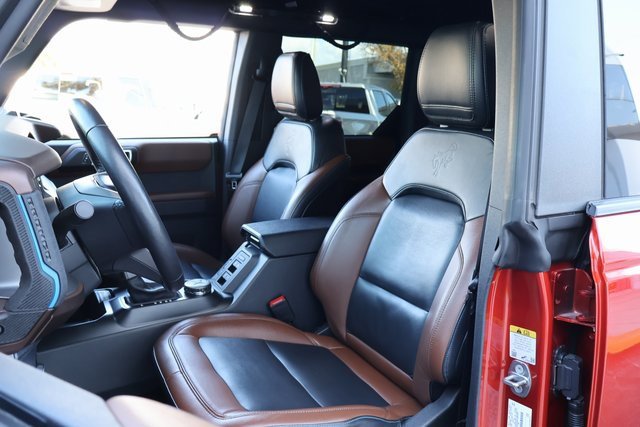 Used 2023 Ford Bronco Outer Banks image 9