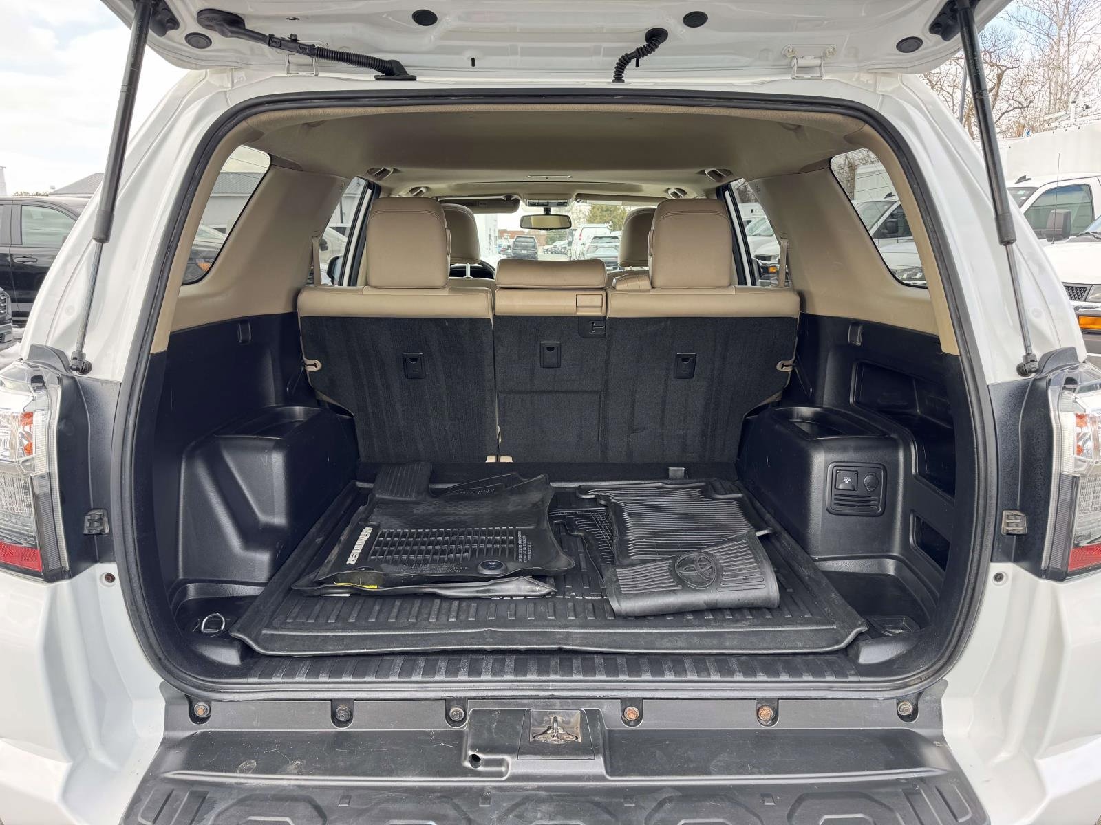 Used 2019 Toyota 4Runner SR5 Premium image 22