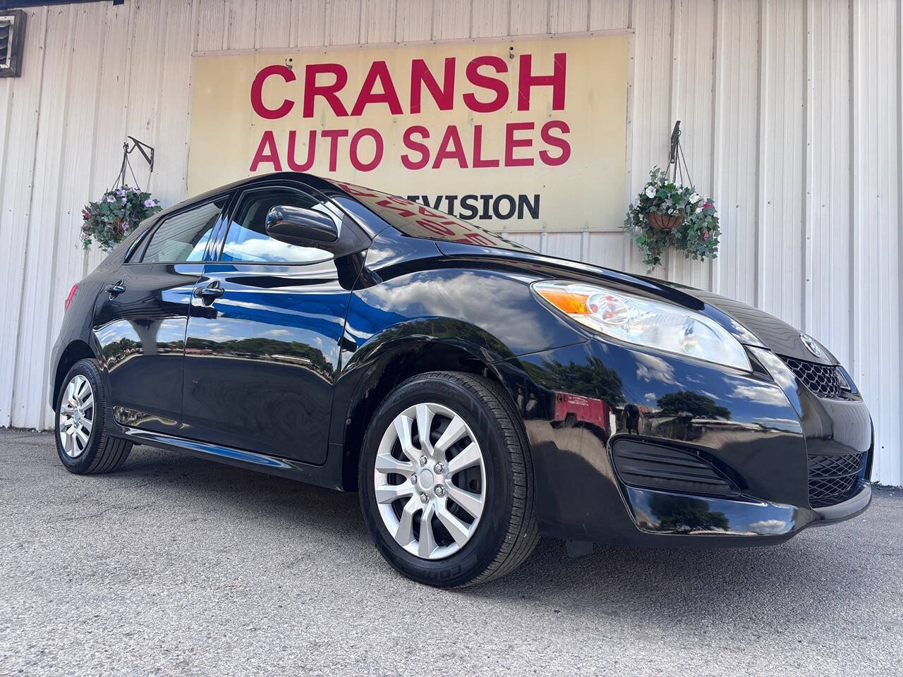 Used 2011 Toyota Matrix FWD image 3