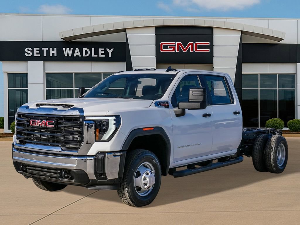 New 2026 GMC Sierra 3500 Pro image 3