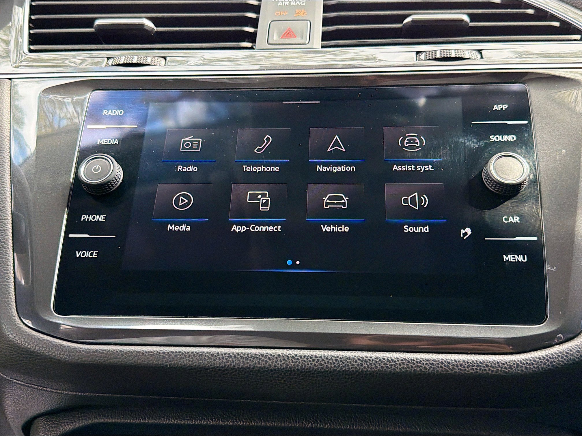 Used 2022 Volkswagen Tiguan SE image 29