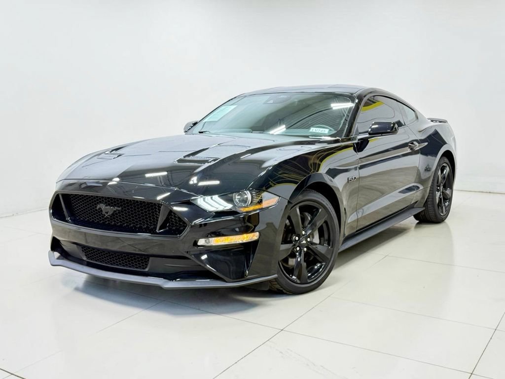 Used 2022 Ford Mustang GT w/ Equipment Group 301A RWD image 2