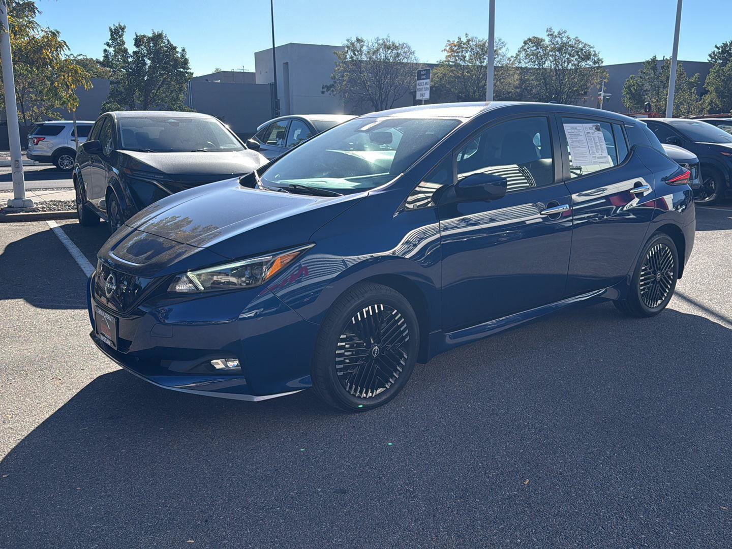 Certified 2025 Nissan Leaf SV Plus FWD image 3