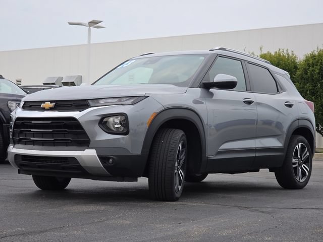 Used 2023 Chevrolet TrailBlazer LT w/ Convenience Package AWD/4WD image 12