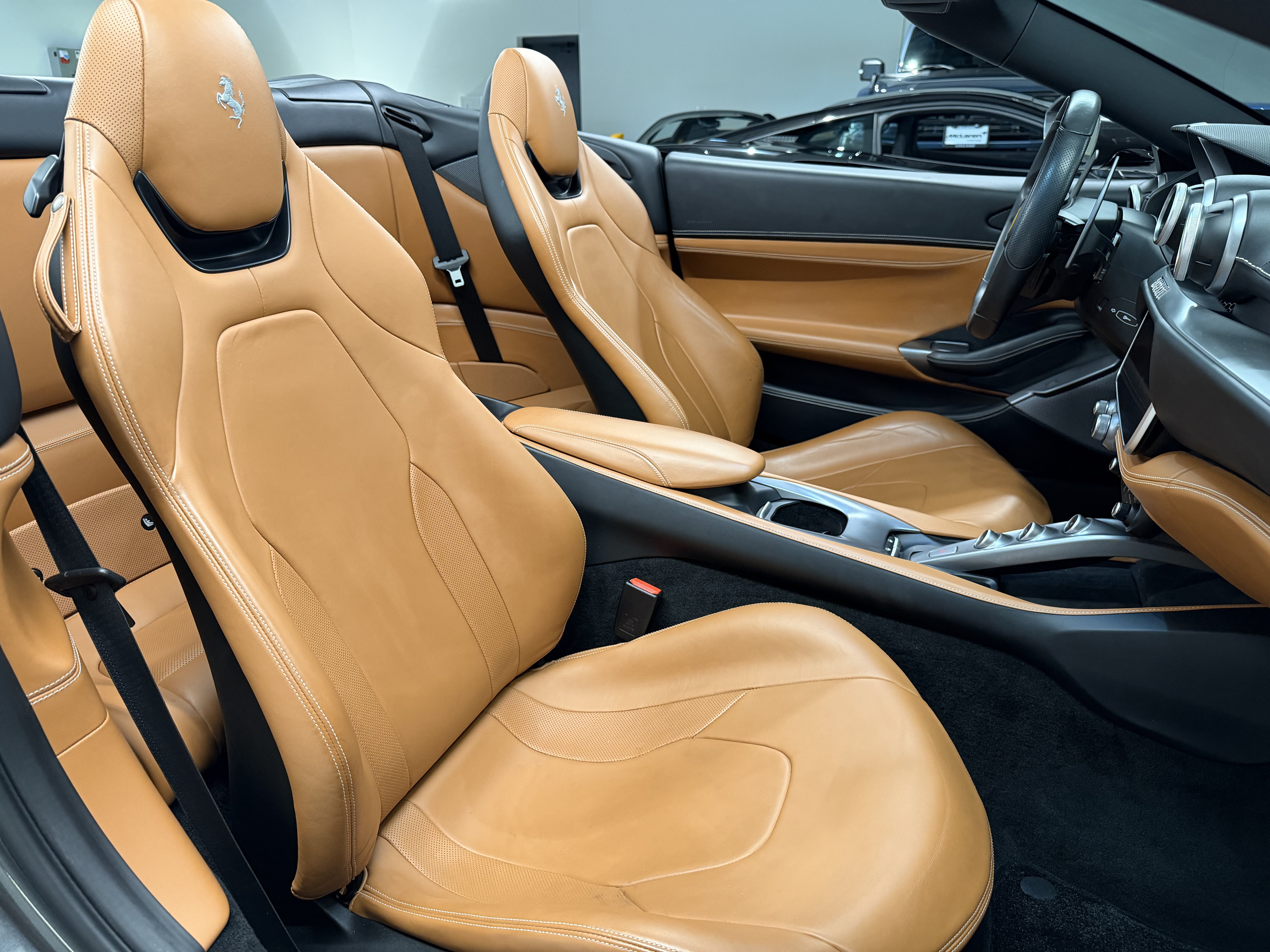 Used 2019 Ferrari Portofino RWD image 18