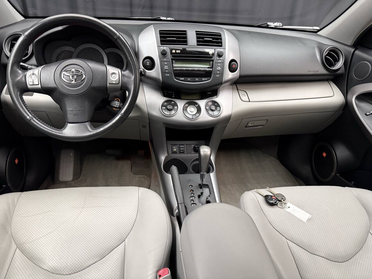 Used 2008 Toyota RAV4 Limited AWD/4WD image 18