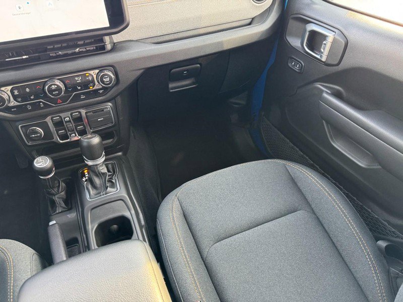 Used 2024 Jeep Gladiator Sport image 15