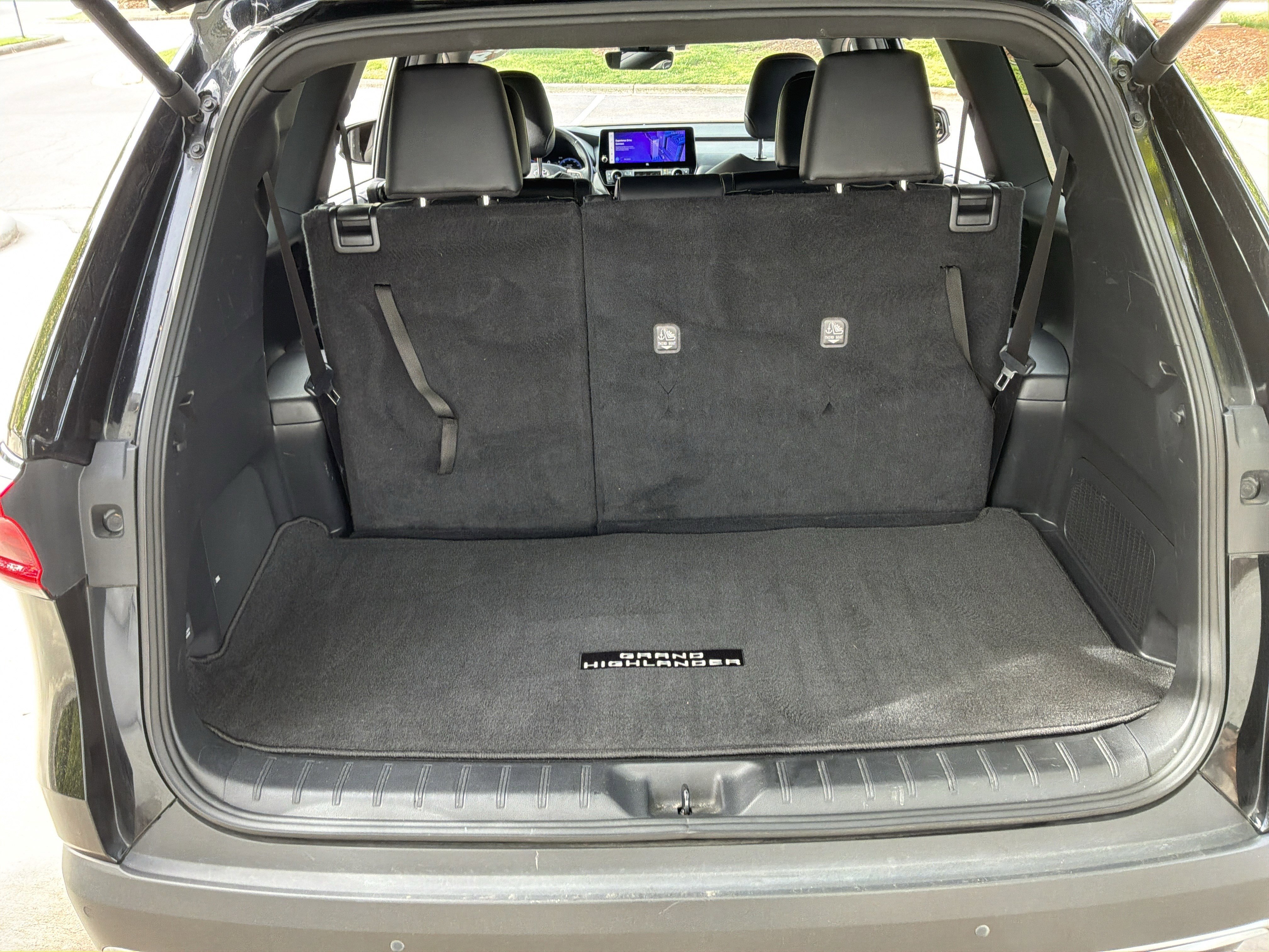 Used 2024 Toyota Grand Highlander AWD Hybrid image 33