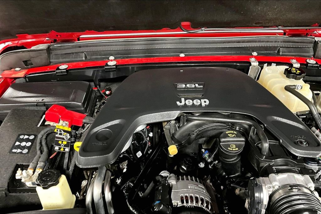 Used 2020 Jeep Gladiator Sport image 43