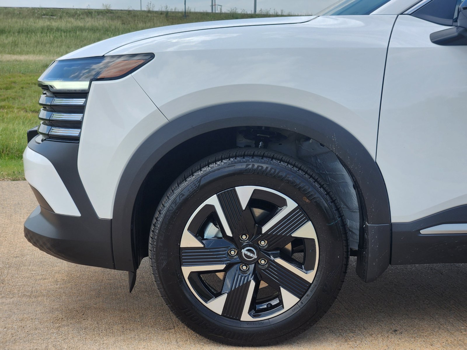 New 2026 Nissan Kicks SV w/ SV Premium Package AWD/4WD image 10