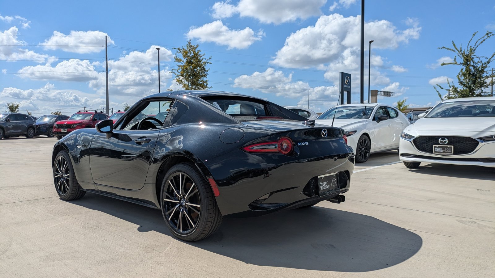 New 2026 MAZDA MX-5 Miata RF Grand Touring RWD image 5