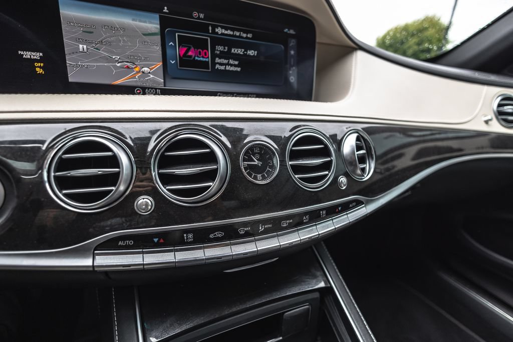 Used 2020 Mercedes-Benz S 560 Sedan image 16