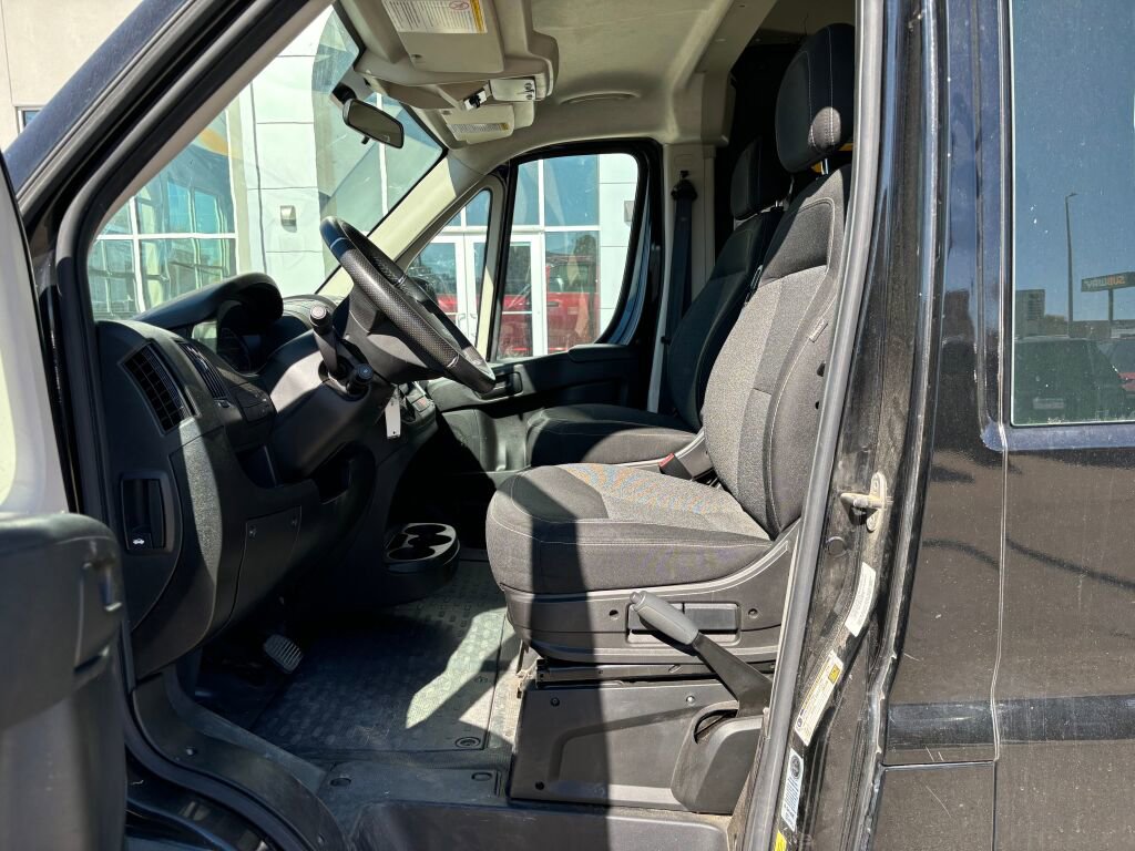 Used 2014 RAM ProMaster 2500 w/ Interior Convenience Group image 10