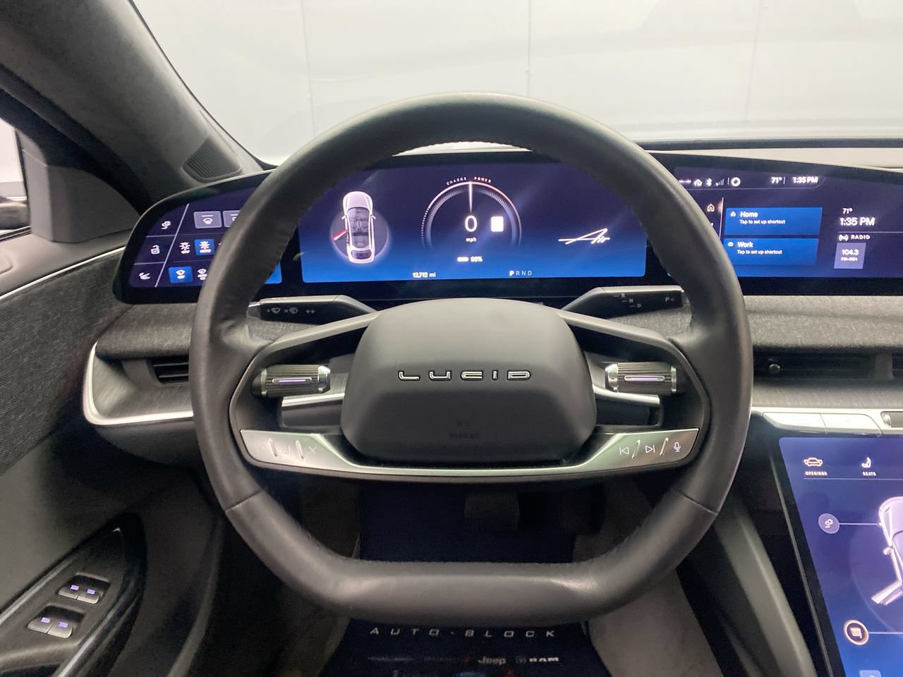 Used 2024 Lucid Air Touring AWD/4WD image 16