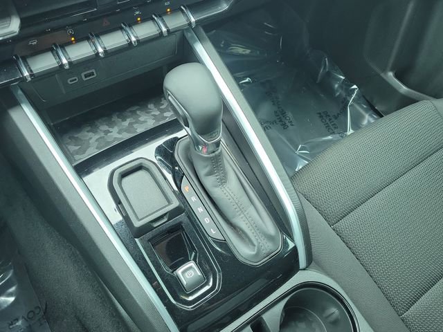 Used 2024 Chevrolet Colorado LT image 32