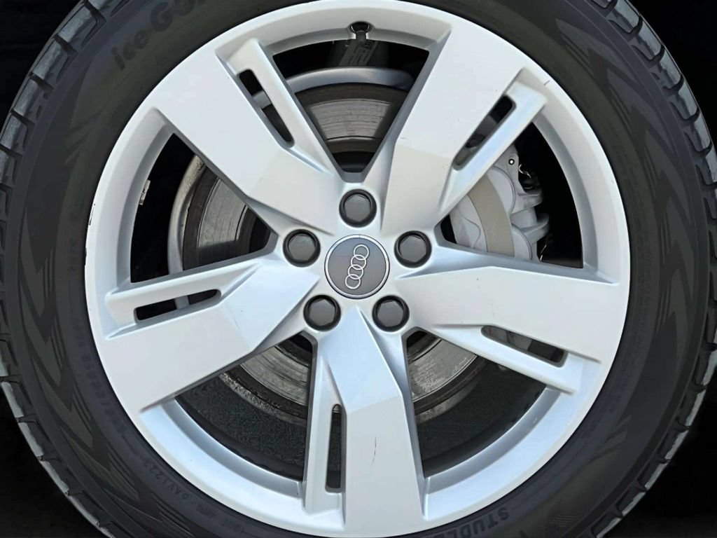 Used 2019 Audi Q5 Prestige w/ Prestige Package AWD/4WD image 41