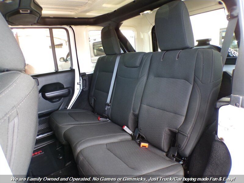 Used 2018 Jeep Wrangler Unlimited Sport S AWD/4WD image 16