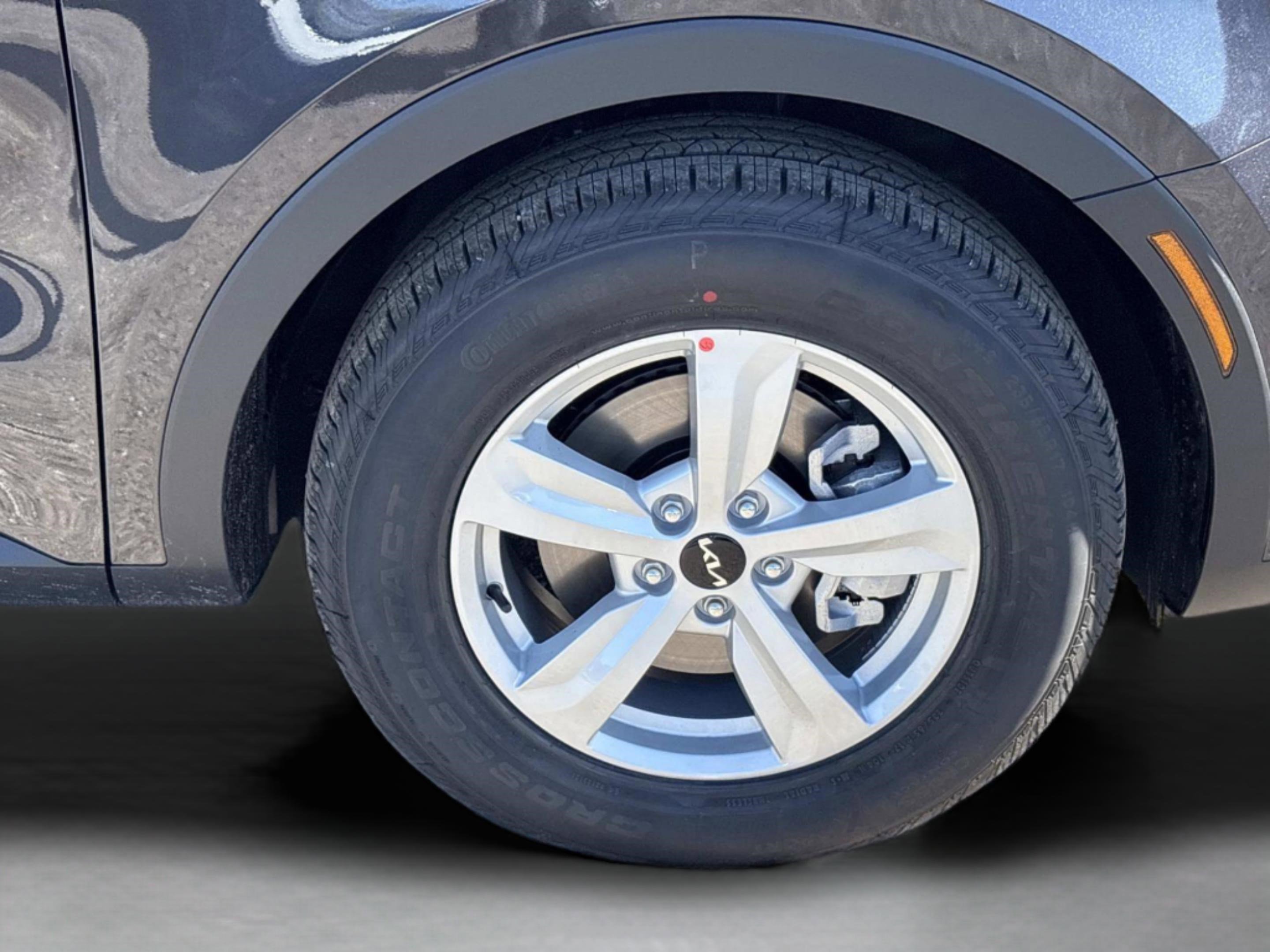 New 2026 Kia Sorento LX image 9