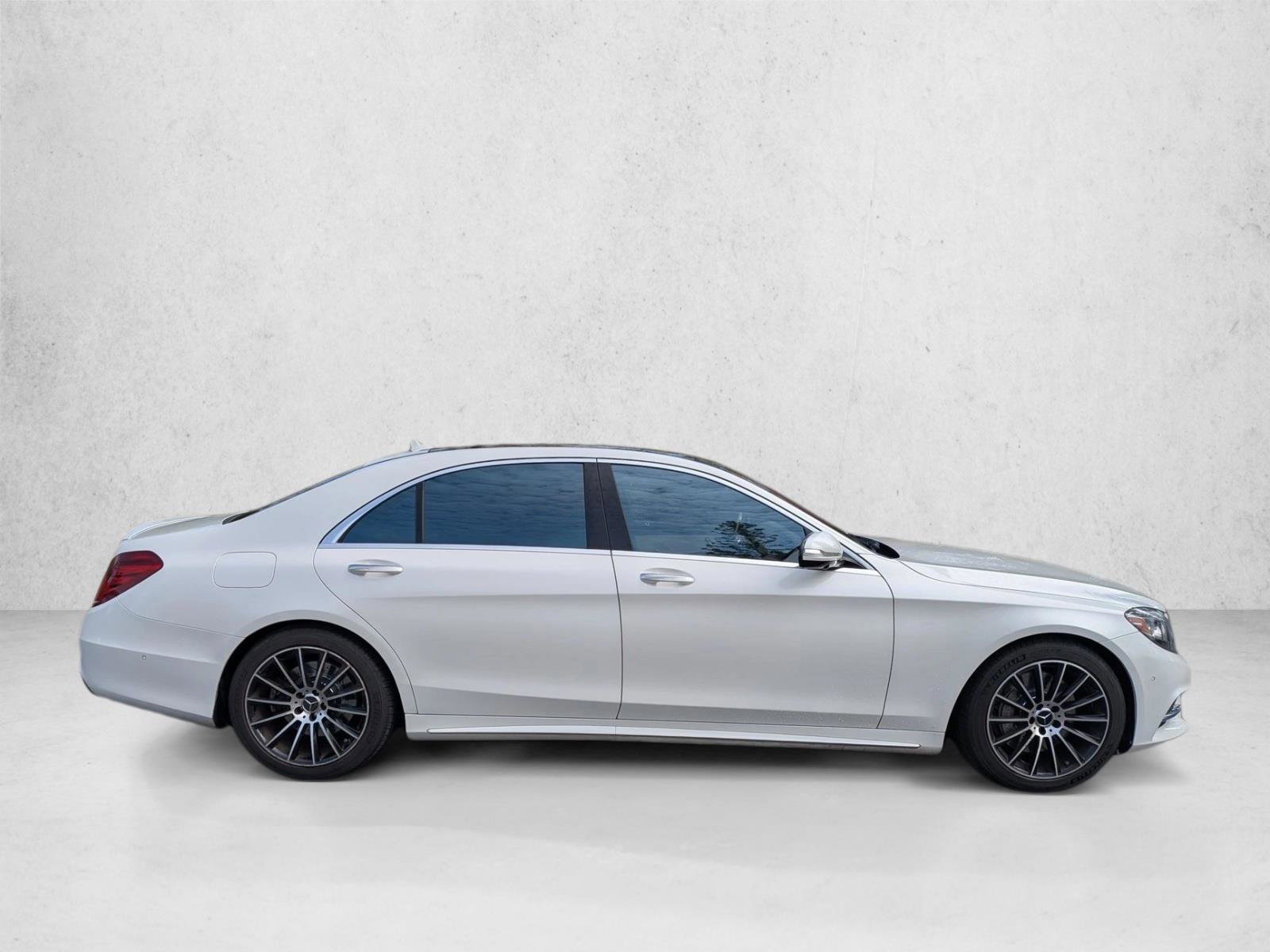 Used 2016 Mercedes-Benz S 550 Sedan image 4